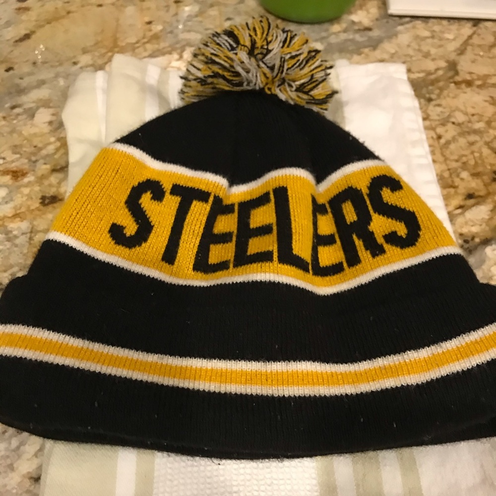 Steelers beanie.